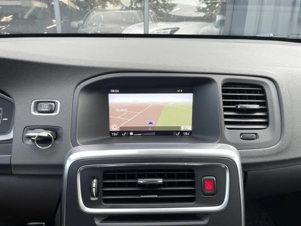 2.0 D4 R-Design AUTOMAAT|CAMERA|NAVIGATIE|STOELVERWARMING|ORIGINEEL NL