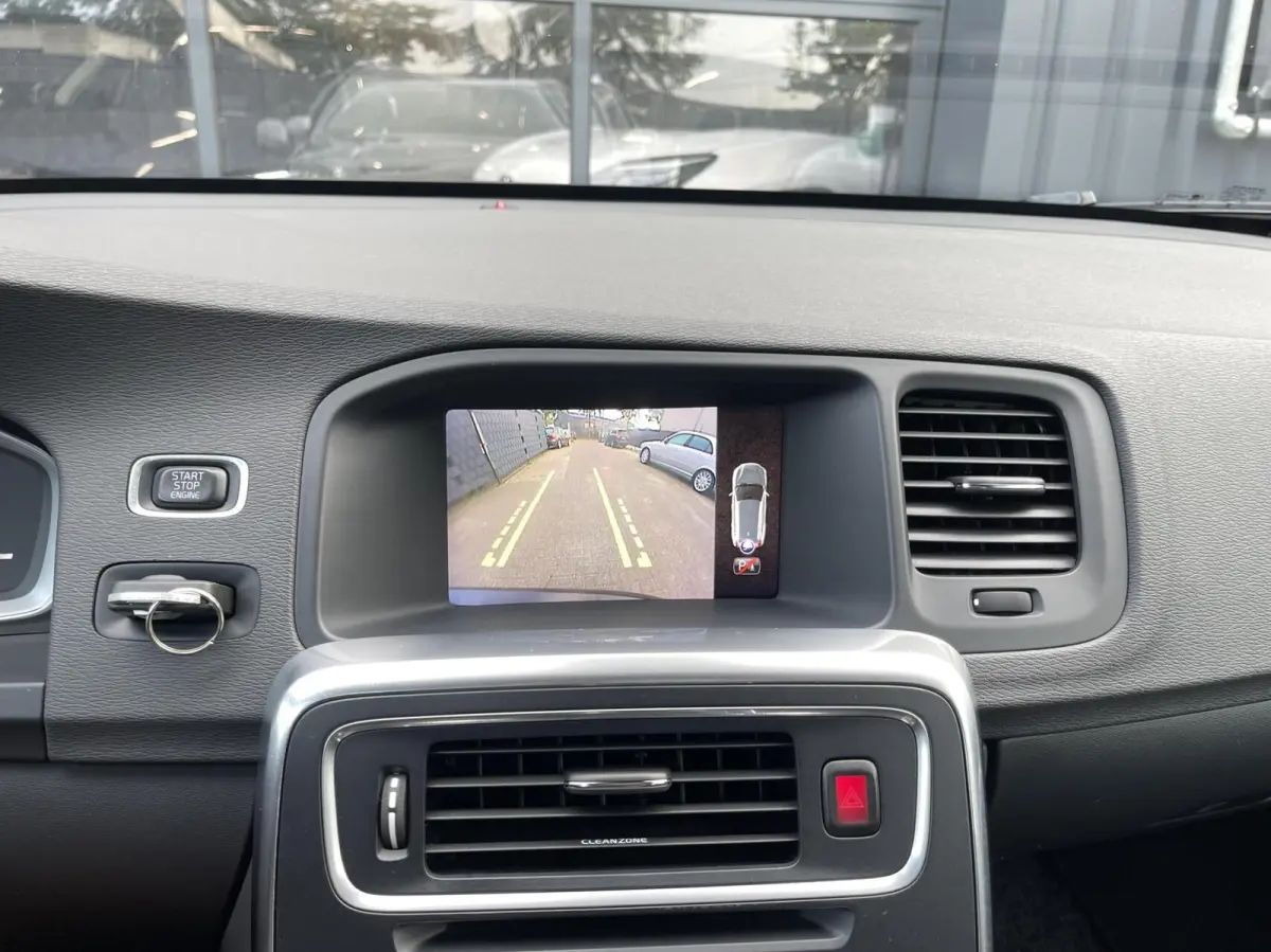 2.0 D4 R-Design AUTOMAAT|CAMERA|NAVIGATIE|STOELVERWARMING|ORIGINEEL NL