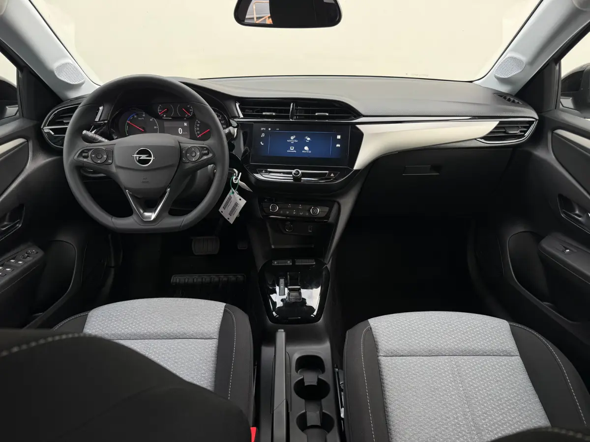 1.2 110PK Turbo Hybrid Edition AUT € 7.000 KORTING!!| AIRCO| PARKEERSENSOREN V&A| APPLE CARPLAY/ANDROID AUTO| CRUISE CONTROL| TOT 8 JAAR GARANTIE!!