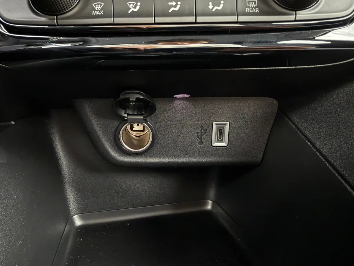 1.2 110PK Turbo Hybrid Edition AUT € 7.000 KORTING!!| AIRCO| PARKEERSENSOREN V&A| APPLE CARPLAY/ANDROID AUTO| CRUISE CONTROL| TOT 8 JAAR GARANTIE!!