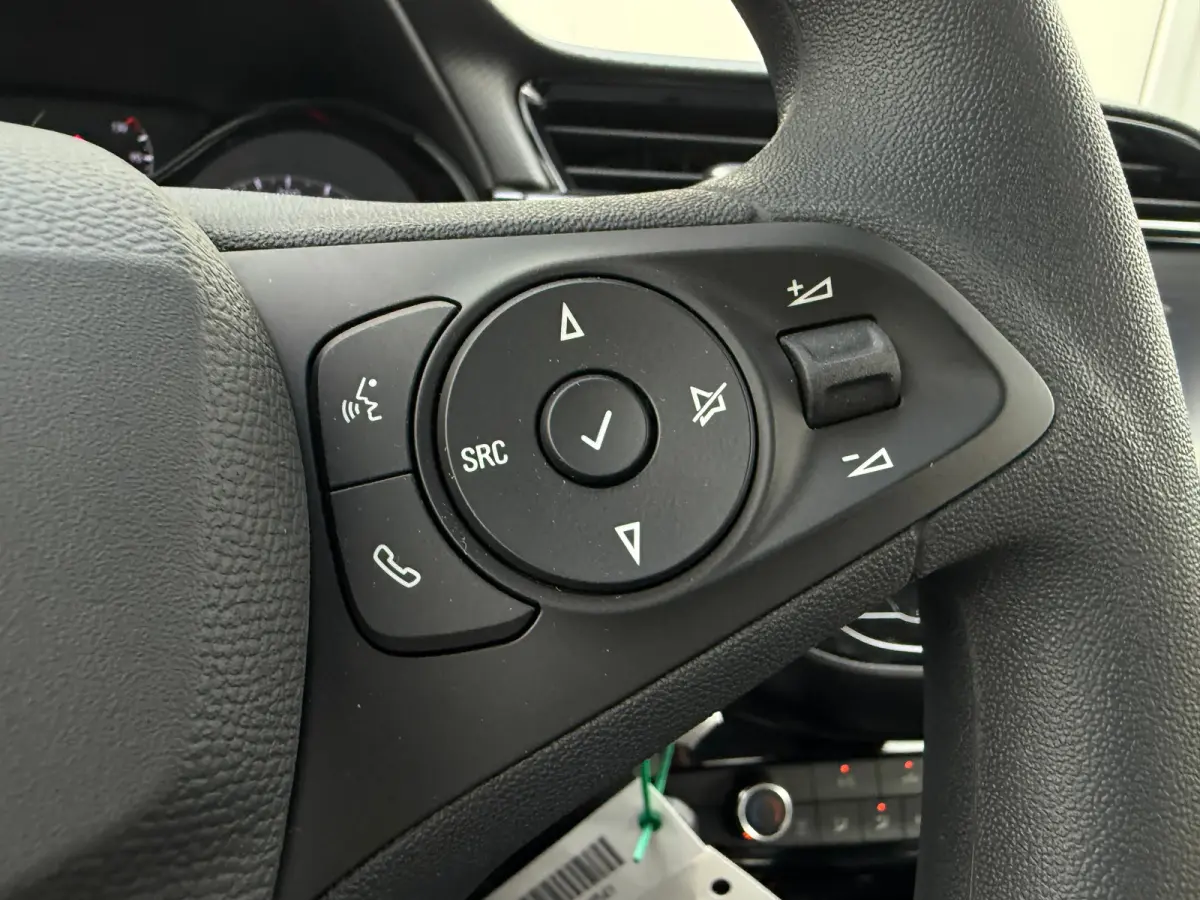 1.2 110PK Turbo Hybrid Edition AUT € 7.000 KORTING!!| AIRCO| PARKEERSENSOREN V&A| APPLE CARPLAY/ANDROID AUTO| CRUISE CONTROL| TOT 8 JAAR GARANTIE!!