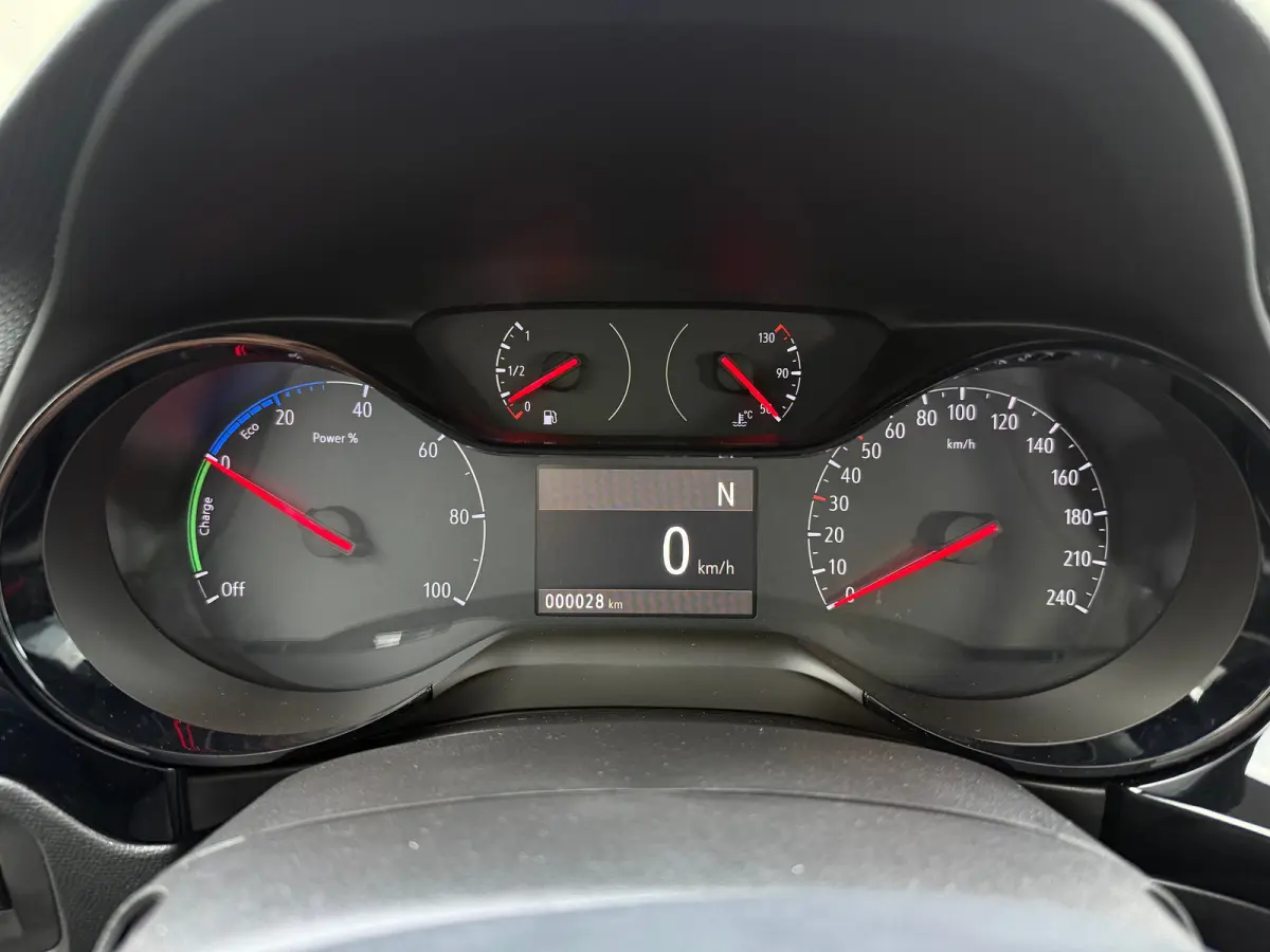 1.2 110PK Turbo Hybrid Edition AUT € 7.000 KORTING!!| AIRCO| PARKEERSENSOREN V&A| APPLE CARPLAY/ANDROID AUTO| CRUISE CONTROL| TOT 8 JAAR GARANTIE!!