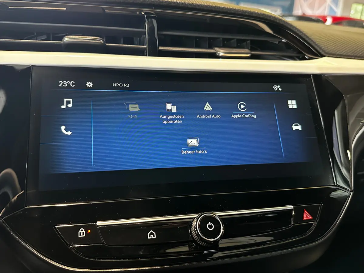 1.2 Turbo Hybrid 110 PK GS | 2+6 JAAR GARANTIE| CAMERA + PARKEERSENSOREN| APPLE CARPLAY/ANDROID AUTO| LED KOPLAMPEN| SPORTSTOELEN| 17" LM-VELGEN|
