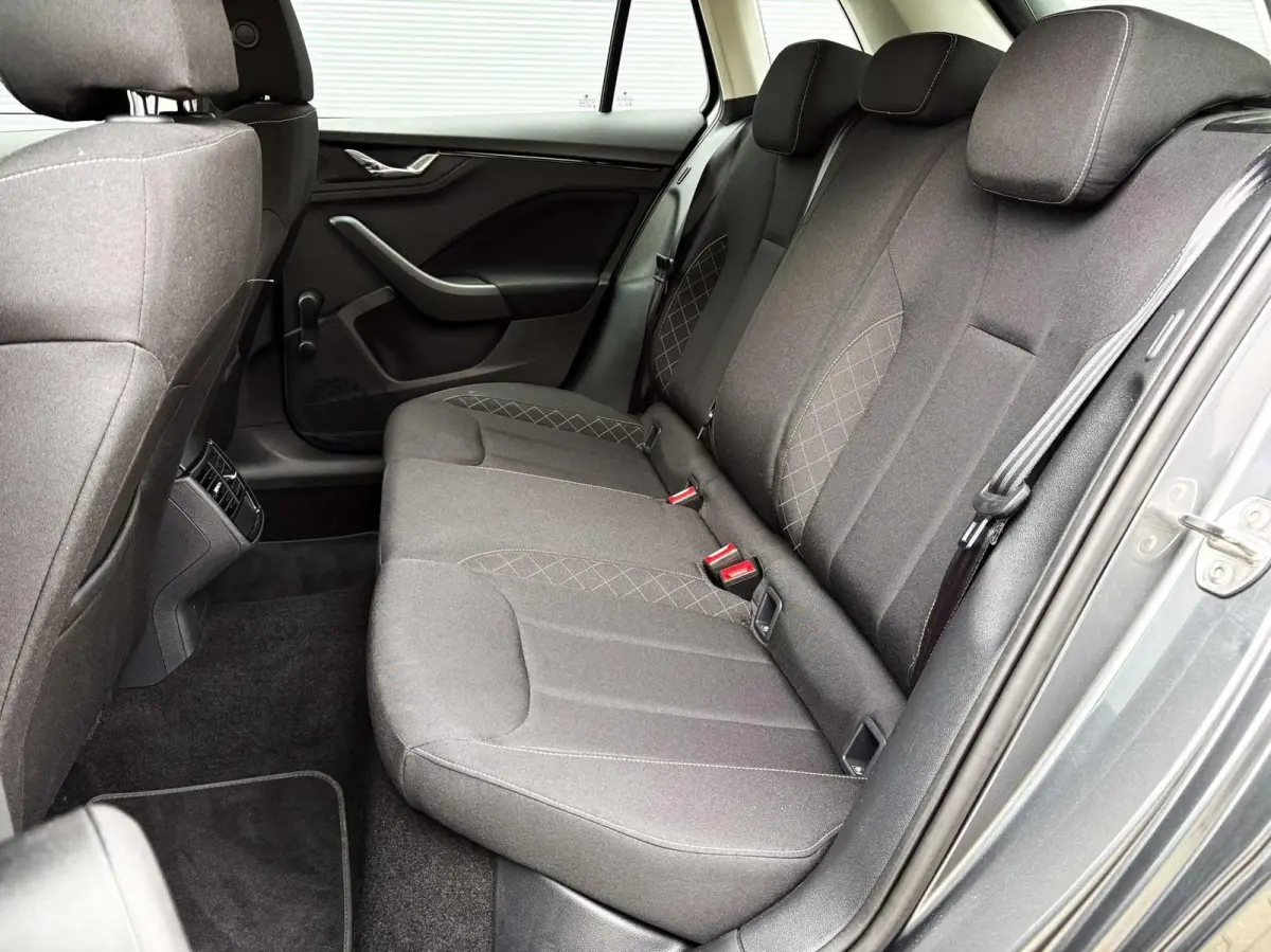 1.0 TSI 110pk Ambition | Navigatie | Smart Link | Cruise Control