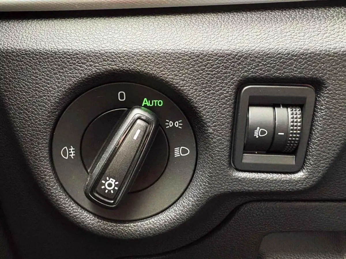 1.0 TSI 110pk Ambition | Navigatie | Smart Link | Cruise Control