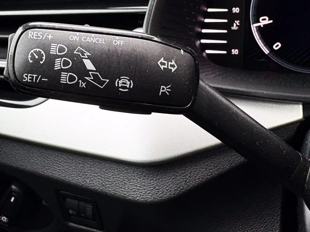 1.0 TSI 110pk Ambition | Navigatie | Smart Link | Cruise Control
