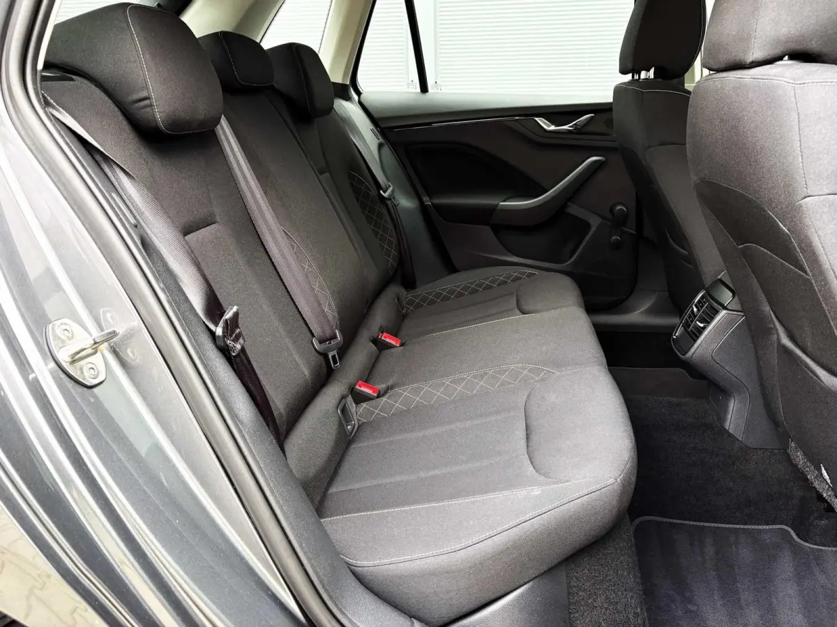 1.0 TSI 110pk Ambition | Navigatie | Smart Link | Cruise Control