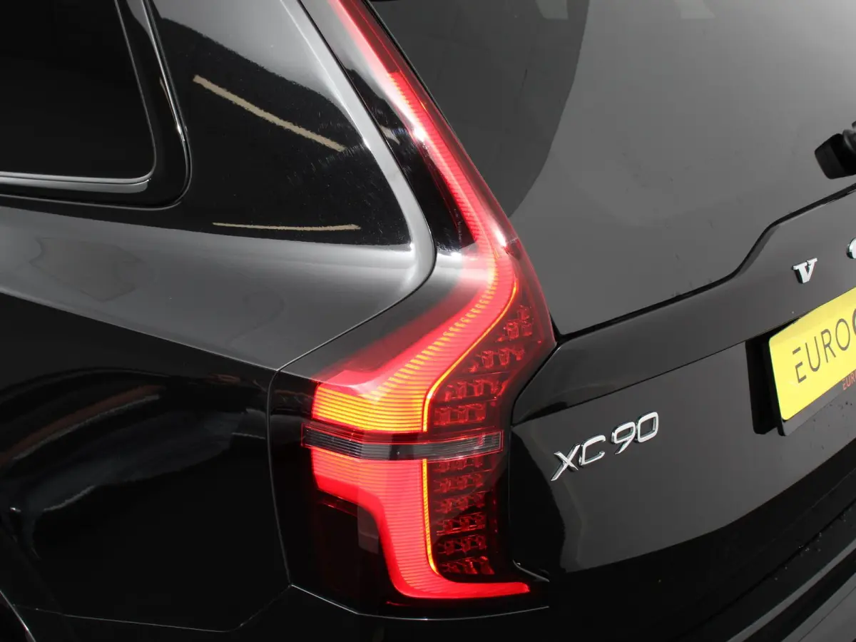 2.0 T8 Plug-in hybrid AWD Ultra Dark Panoramadak Navigatie Apple Carplay Android Auto 360 camera Parkeerhulp Adaptive Cruise Control Verwarmde en geventileerde voorstoelen Head-up-display Ha