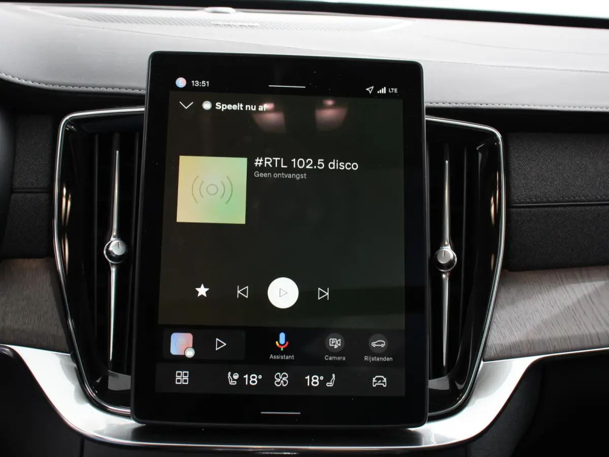 2.0 T8 Plug-in hybrid AWD Ultra Dark Panoramadak Navigatie Apple Carplay Android Auto 360 camera Parkeerhulp Adaptive Cruise Control Verwarmde en geventileerde voorstoelen Head-up-display Ha