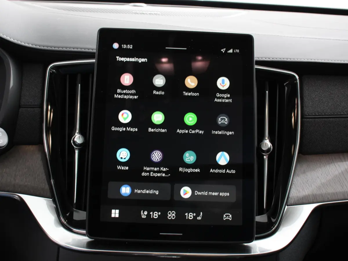 2.0 T8 Plug-in hybrid AWD Ultra Dark Panoramadak Navigatie Apple Carplay Android Auto 360 camera Parkeerhulp Adaptive Cruise Control Verwarmde en geventileerde voorstoelen Head-up-display Ha