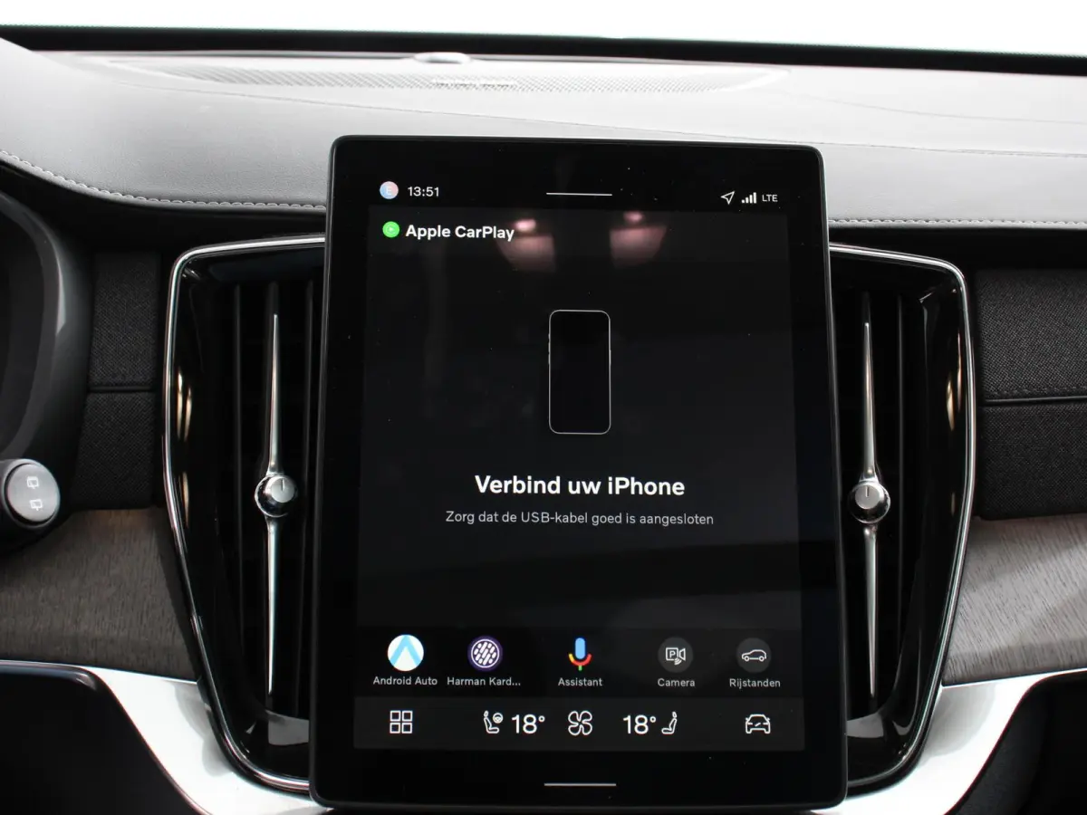 2.0 T8 Plug-in hybrid AWD Ultra Dark Panoramadak Navigatie Apple Carplay Android Auto 360 camera Parkeerhulp Adaptive Cruise Control Verwarmde en geventileerde voorstoelen Head-up-display Ha