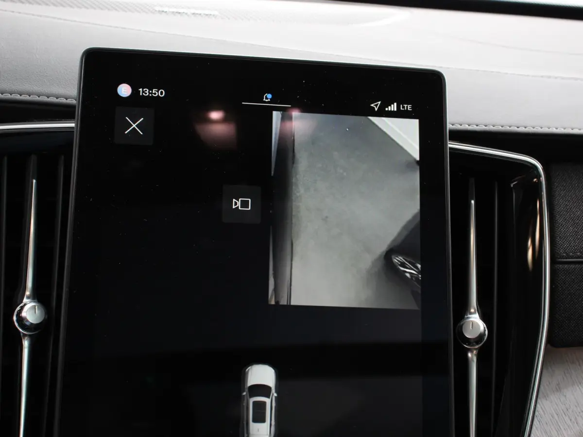 2.0 T8 Plug-in hybrid AWD Ultra Dark Panoramadak Navigatie Apple Carplay Android Auto 360 camera Parkeerhulp Adaptive Cruise Control Verwarmde en geventileerde voorstoelen Head-up-display Ha