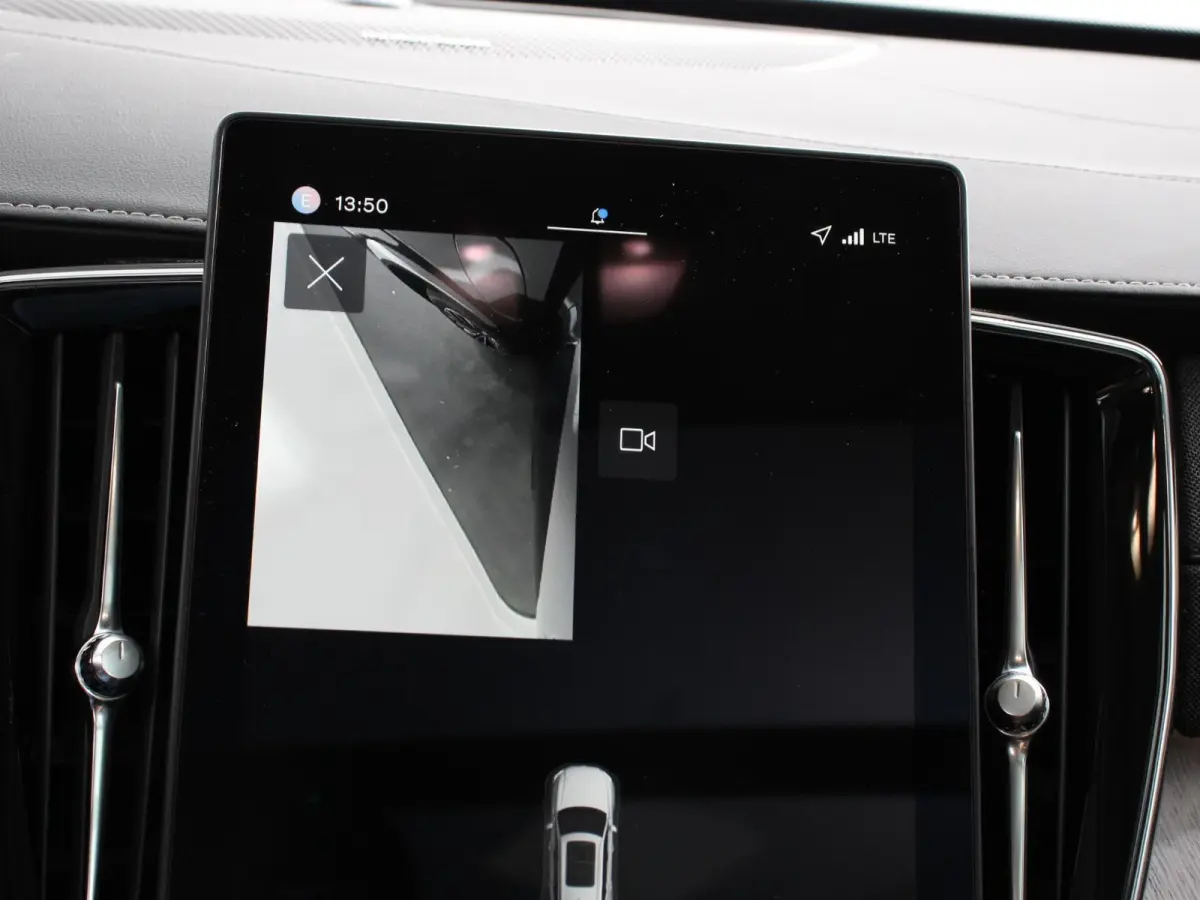 2.0 T8 Plug-in hybrid AWD Ultra Dark Panoramadak Navigatie Apple Carplay Android Auto 360 camera Parkeerhulp Adaptive Cruise Control Verwarmde en geventileerde voorstoelen Head-up-display Ha