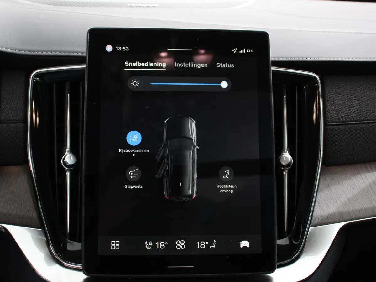 2.0 T8 Plug-in hybrid AWD Ultra Dark Panoramadak Navigatie Apple Carplay Android Auto 360 camera Parkeerhulp Adaptive Cruise Control Verwarmde en geventileerde voorstoelen Head-up-display Ha