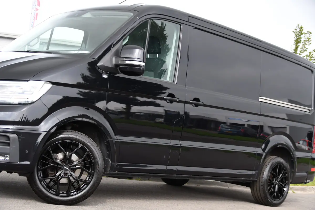 2.0 TDI L3H2 Black Edition Adaptieve Cruise, Camera, Carplay, LED, 2 x Schuifdeur, 177pk, Automaat, Geveerde stoel, Massage Stoel, Trekhaak, Uniek!