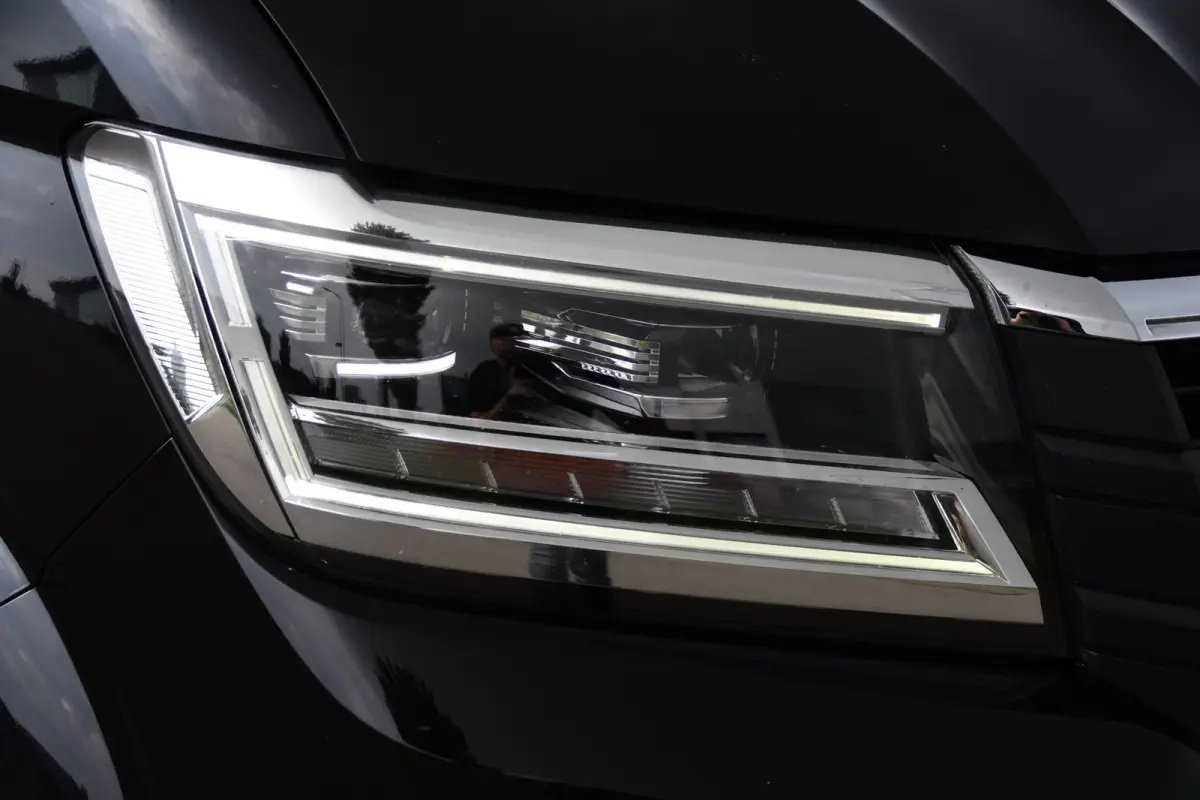 2.0 TDI L3H2 Black Edition Adaptieve Cruise, Camera, Carplay, LED, 2 x Schuifdeur, 177pk, Automaat, Geveerde stoel, Massage Stoel, Trekhaak, Uniek!