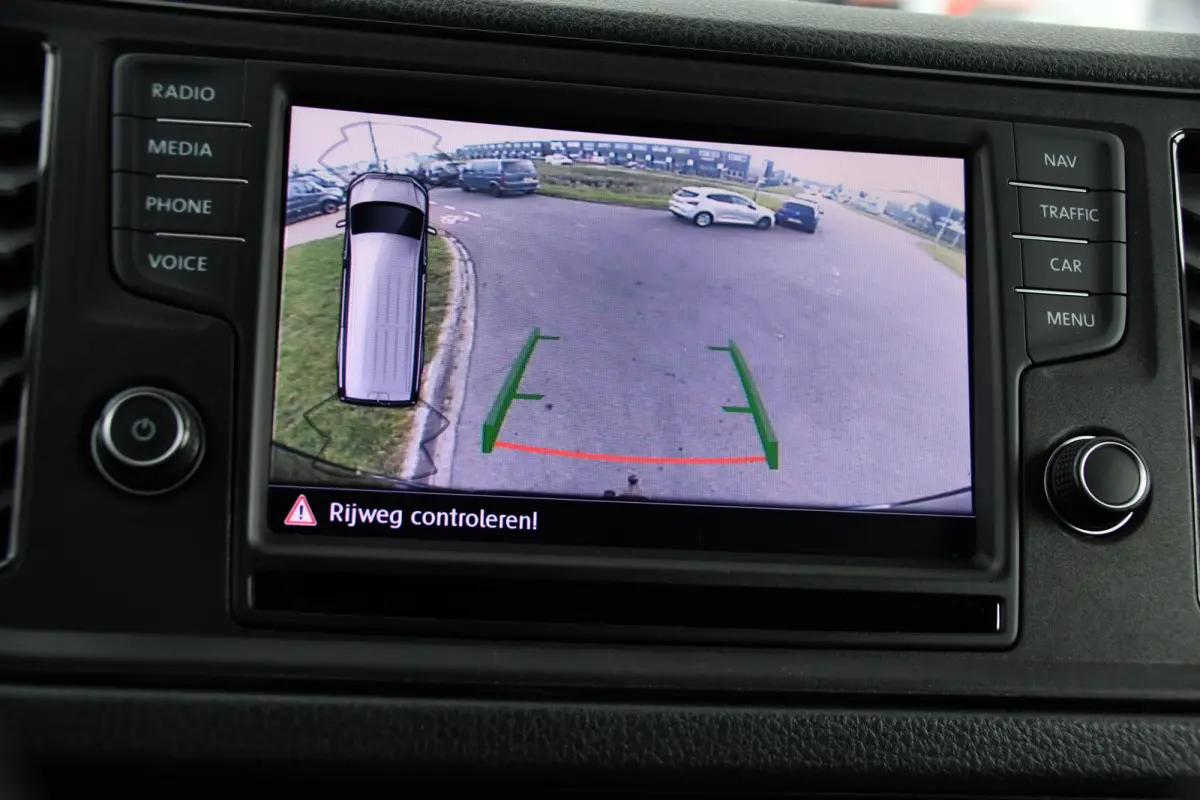2.0 TDI L3H2 Black Edition Adaptieve Cruise, Camera, Carplay, LED, 2 x Schuifdeur, 177pk, Automaat, Geveerde stoel, Massage Stoel, Trekhaak, Uniek!