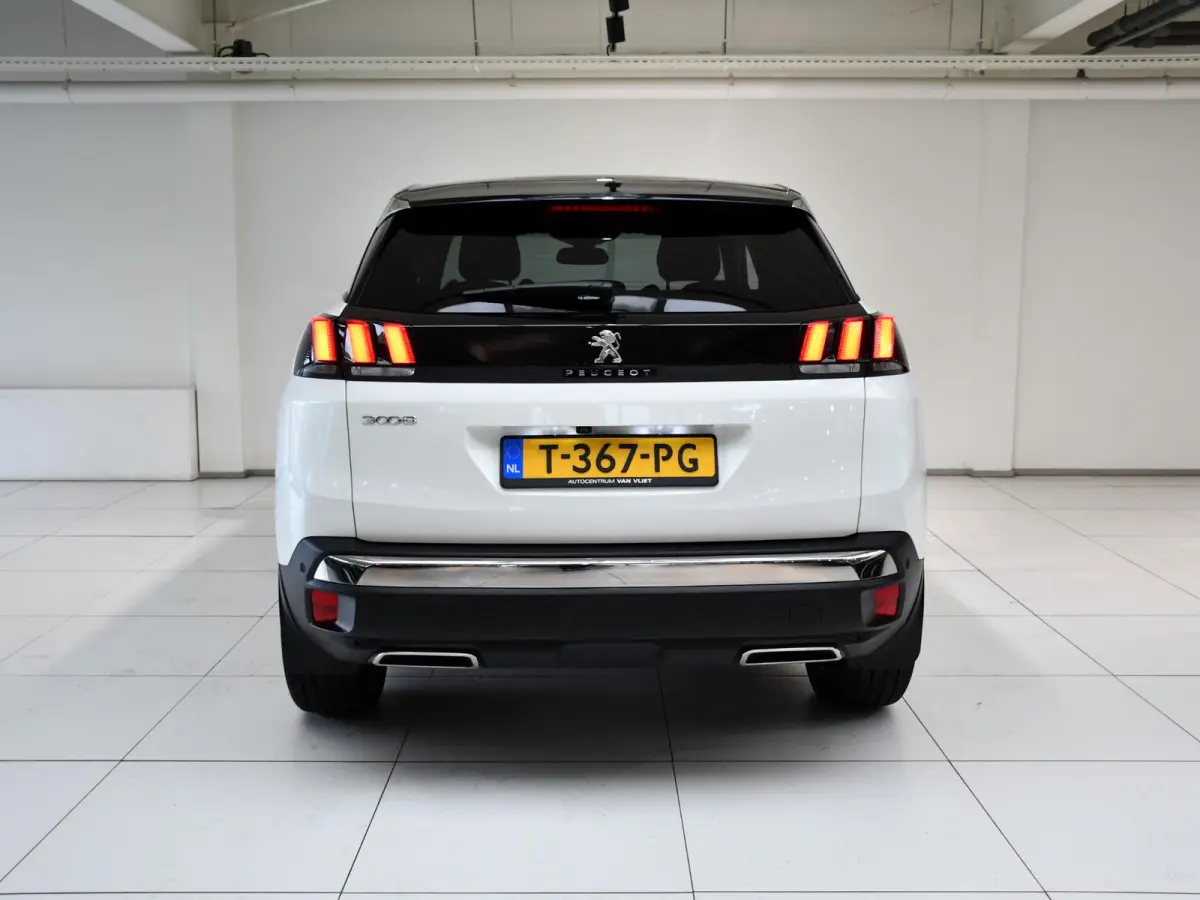 1.2 PureTech Allure Pack Business | Navigatie | Keyless Entry + Start | Elektrisch bedienbare achterklep | Blind Spot Monitor | Apple CarPlay / Android Auto |