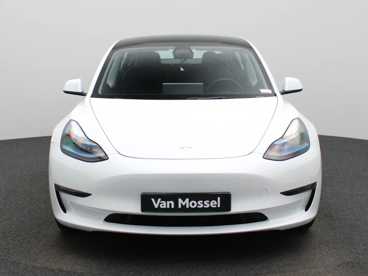 Long Range RWD 75 kWh | Trekhaak | Warmtepomp | Automaat | Panorama dak | Stoel verwarming | Leder | Navigatie | Climate control | 360 Camera | Parkeer sensoren | LED | Elec. achterklep