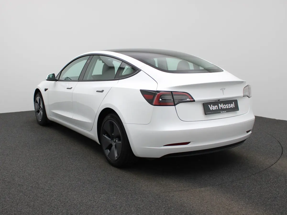 Long Range RWD 75 kWh | Trekhaak | Warmtepomp | Automaat | Panorama dak | Stoel verwarming | Leder | Navigatie | Climate control | 360 Camera | Parkeer sensoren | LED | Elec. achterklep