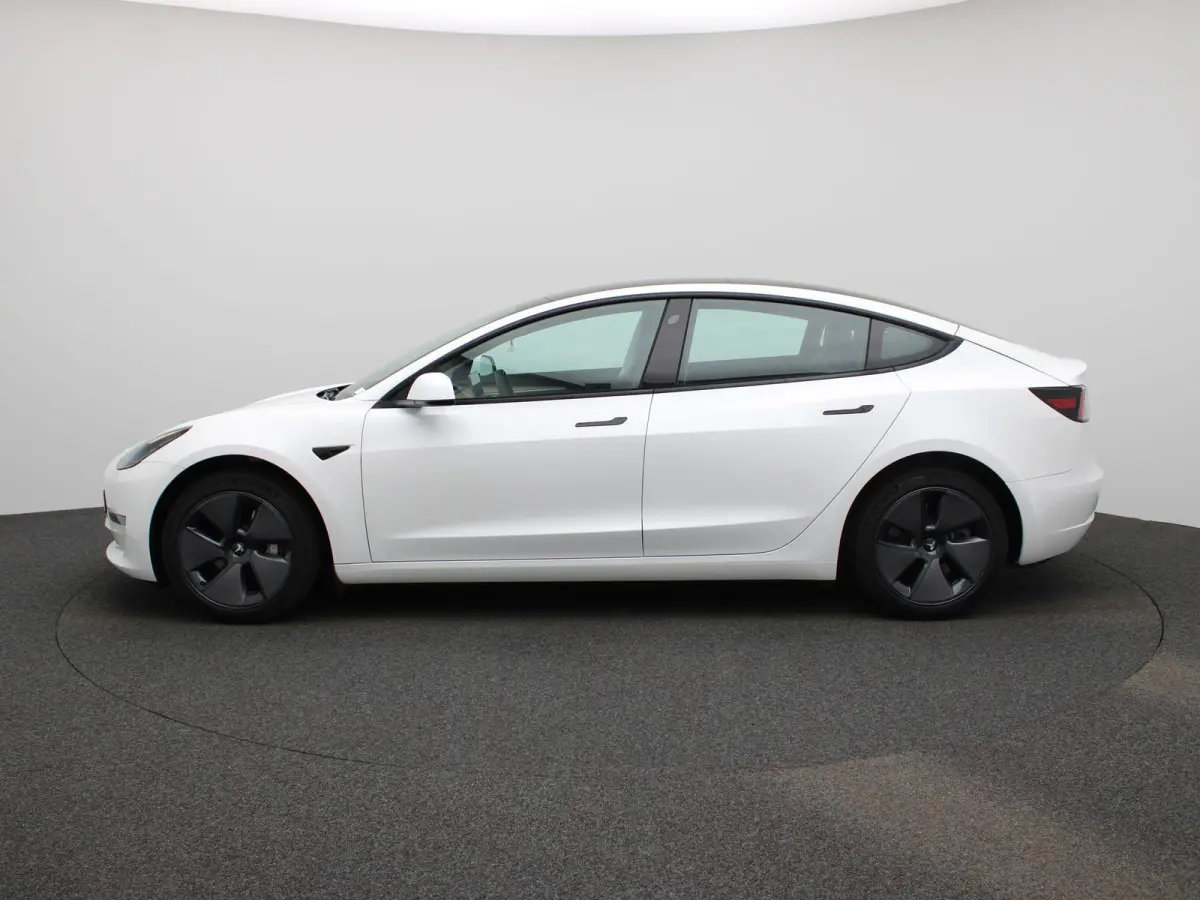 Long Range RWD 75 kWh | Trekhaak | Warmtepomp | Automaat | Panorama dak | Stoel verwarming | Leder | Navigatie | Climate control | 360 Camera | Parkeer sensoren | LED | Elec. achterklep