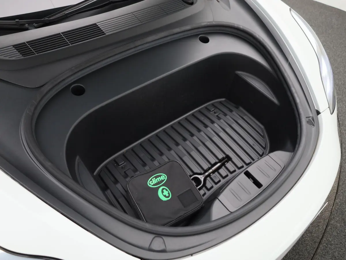 Long Range RWD 75 kWh | Trekhaak | Warmtepomp | Automaat | Panorama dak | Stoel verwarming | Leder | Navigatie | Climate control | 360 Camera | Parkeer sensoren | LED | Elec. achterklep