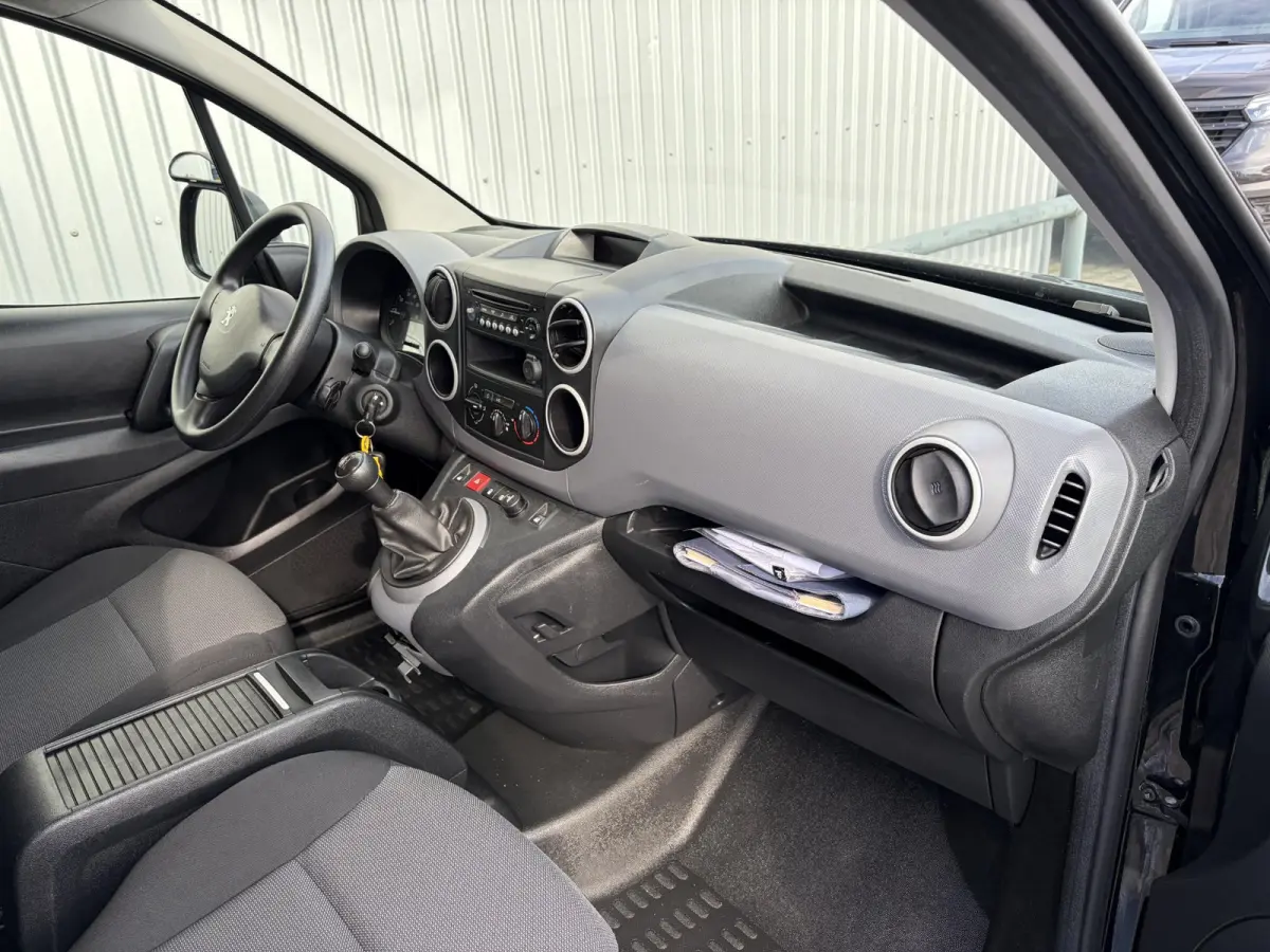 120 1.6 BlueHDi 75 L1*MARGE*HAAK*A/C*CRUISE*TEL*