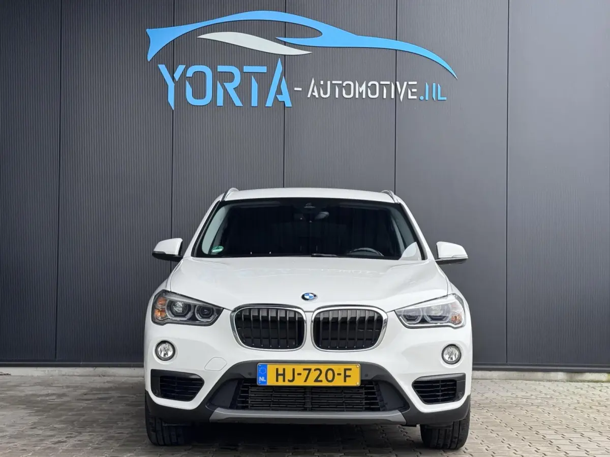 sDrive20i AUTOMAAT*NL AUTO*AFN. TREKHAAK*DEALERONDERHOUDEN