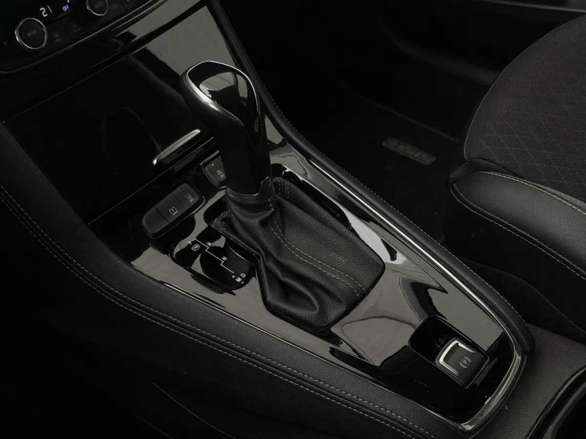 1.2 Turbo | Camera | Stoelverw | Carplay