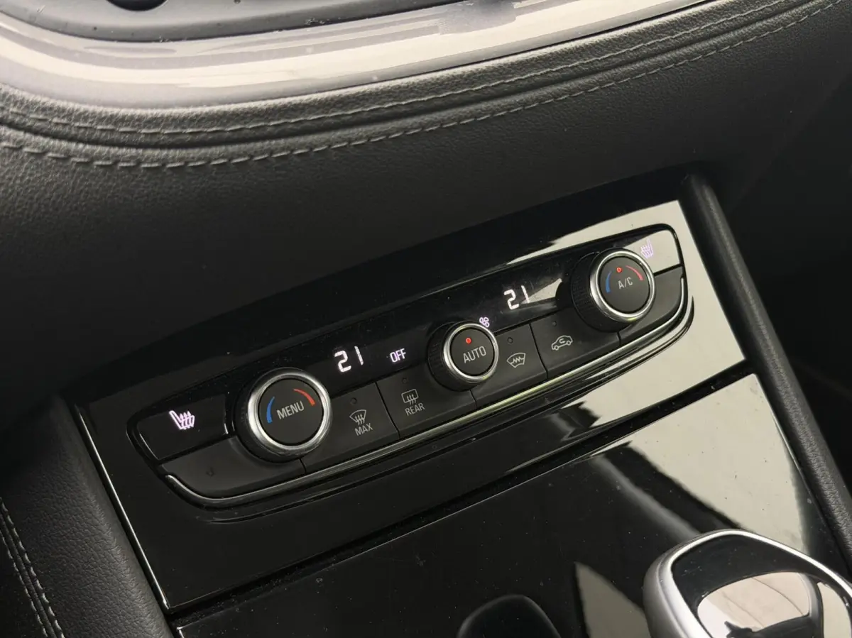 1.2 Turbo | Camera | Stoelverw | Carplay
