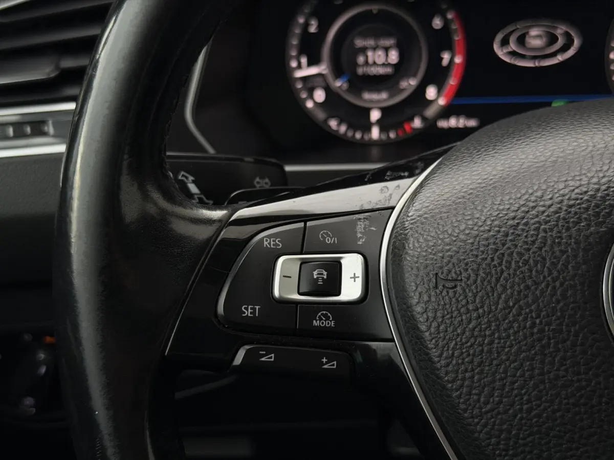 1.4 TSI ACT R-line | Pano | Massage | Stoelverw