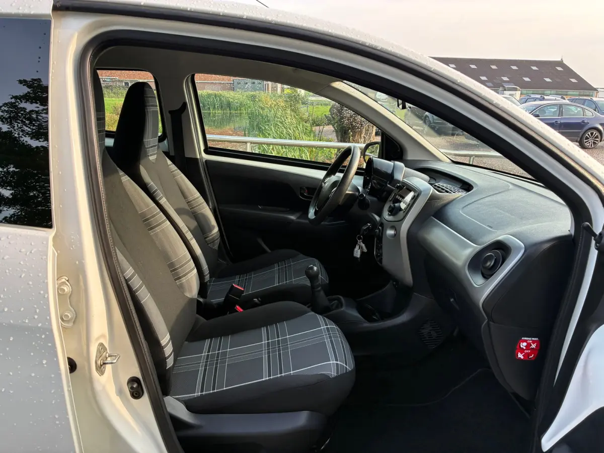 1.0 e-VTi Active | Airco + Bluetooth + Elk. Ramen Nu € 5.975,-!!
