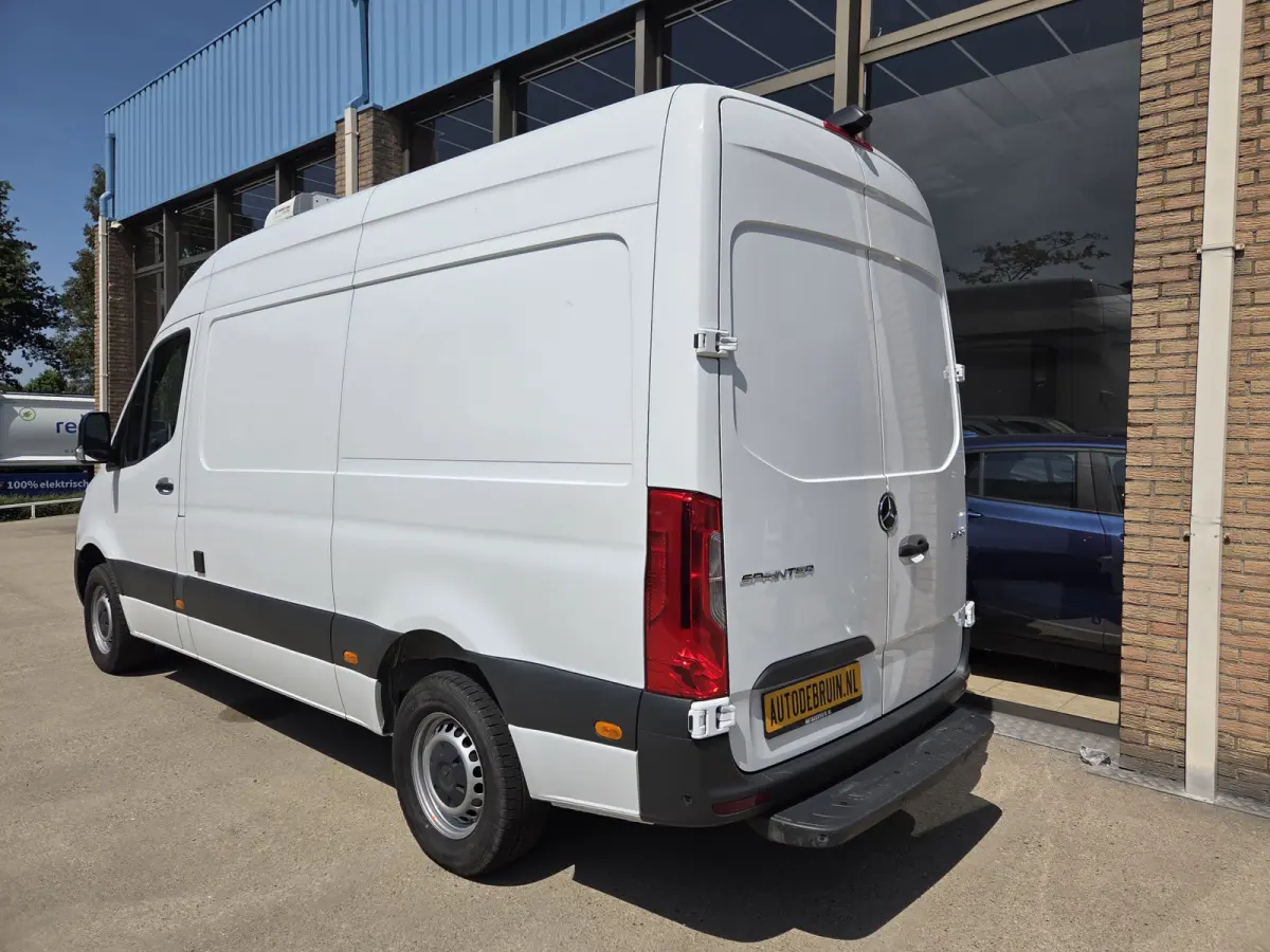 317 CDI AUTM. L2/H2 KOELWAGEN - VRIESWAGEN THERMO KING DAG& NACHT ALUMINIUM LAADVLOER