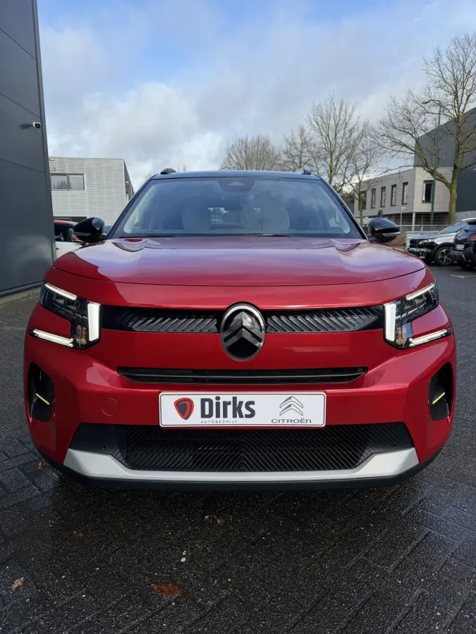 Max 113pk 44 kWh (Automatische Airco - Navigatie - LED - Apple Carplay - Camera - 17" - Two Tone)