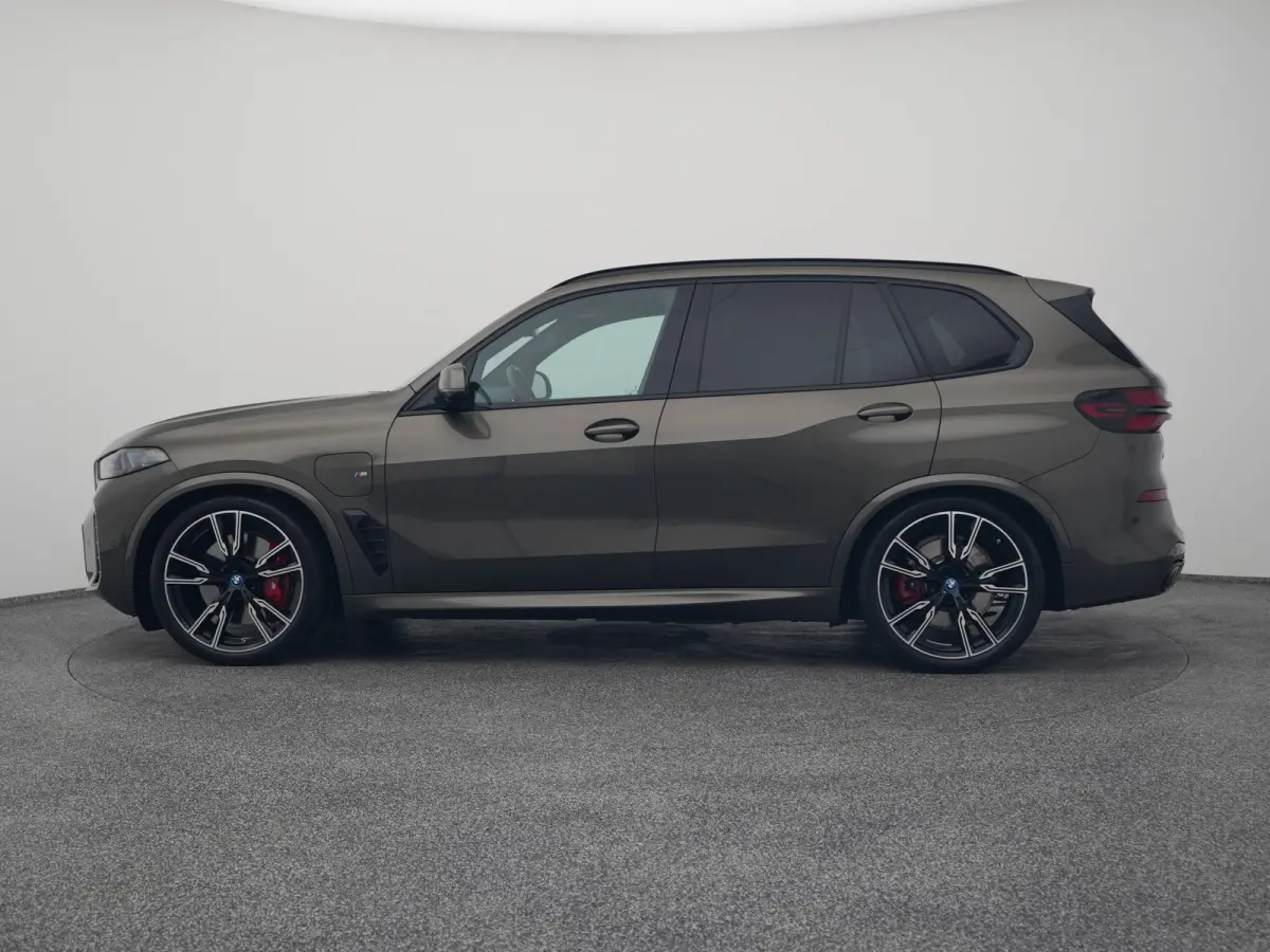 xDrive50e M-Sport | PANO | CAMERA | LUCHTVERING | STOELVERW.