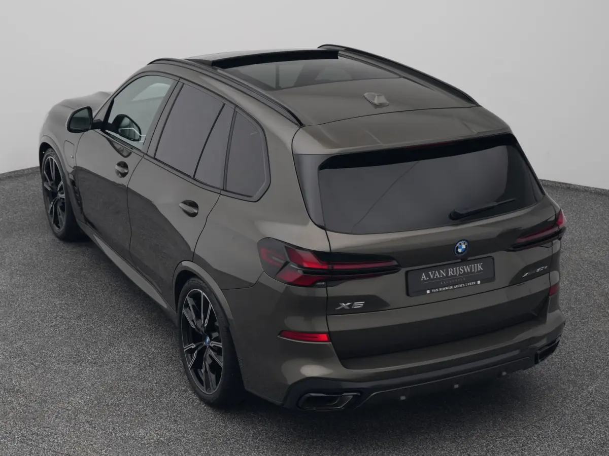 xDrive50e M-Sport | PANO | CAMERA | LUCHTVERING | STOELVERW.