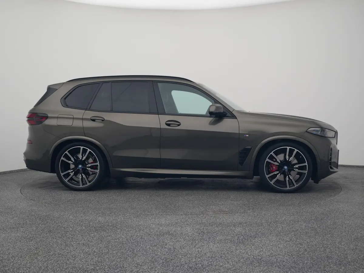 xDrive50e M-Sport | PANO | CAMERA | LUCHTVERING | STOELVERW.