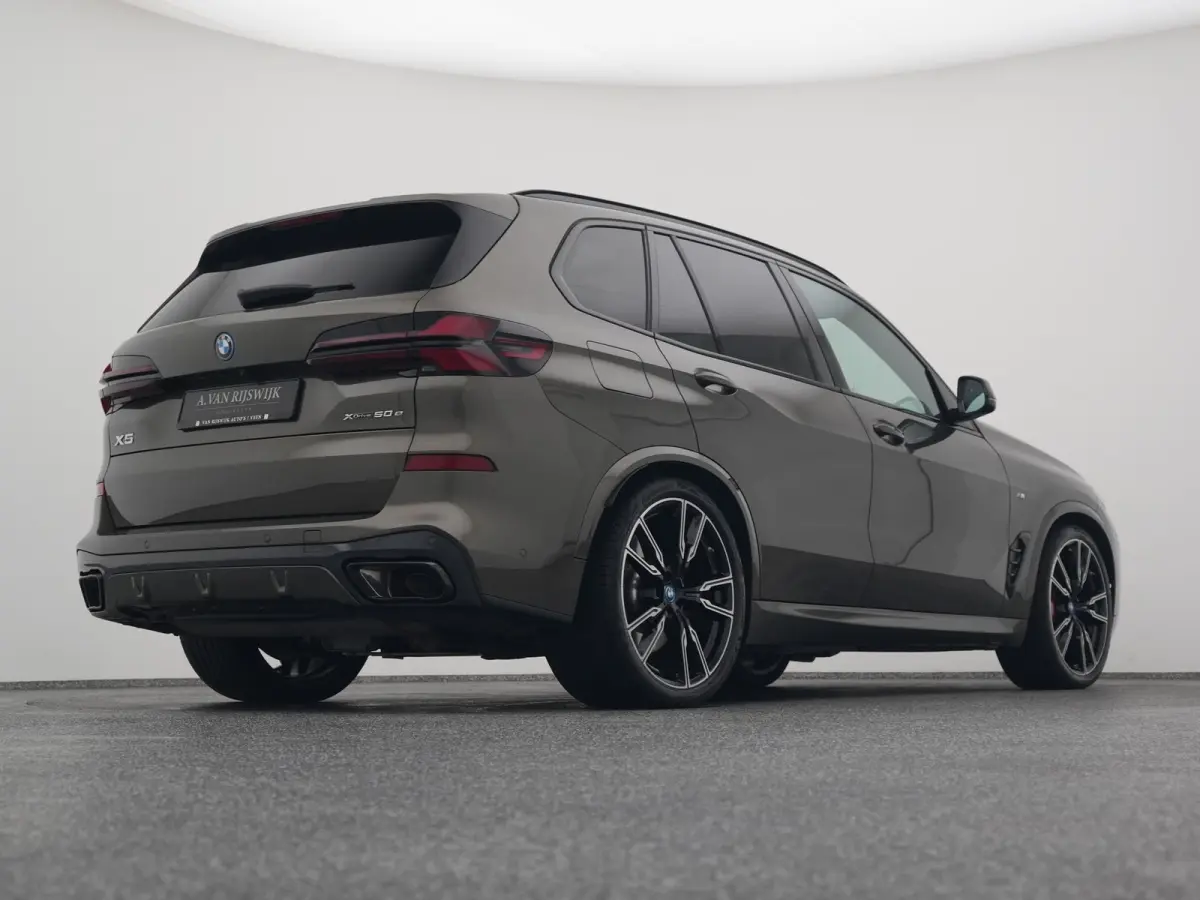 xDrive50e M-Sport | PANO | CAMERA | LUCHTVERING | STOELVERW.