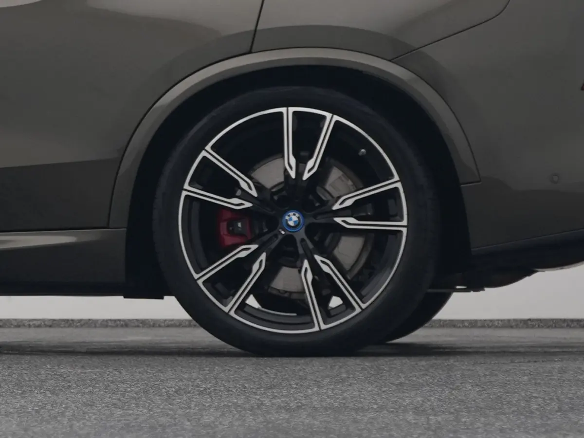 xDrive50e M-Sport | PANO | CAMERA | LUCHTVERING | STOELVERW.