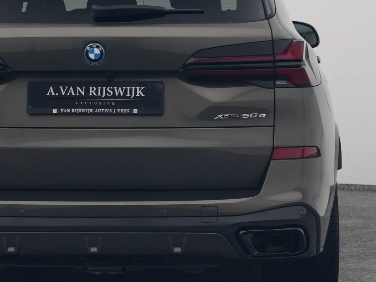 xDrive50e M-Sport | PANO | CAMERA | LUCHTVERING | STOELVERW.
