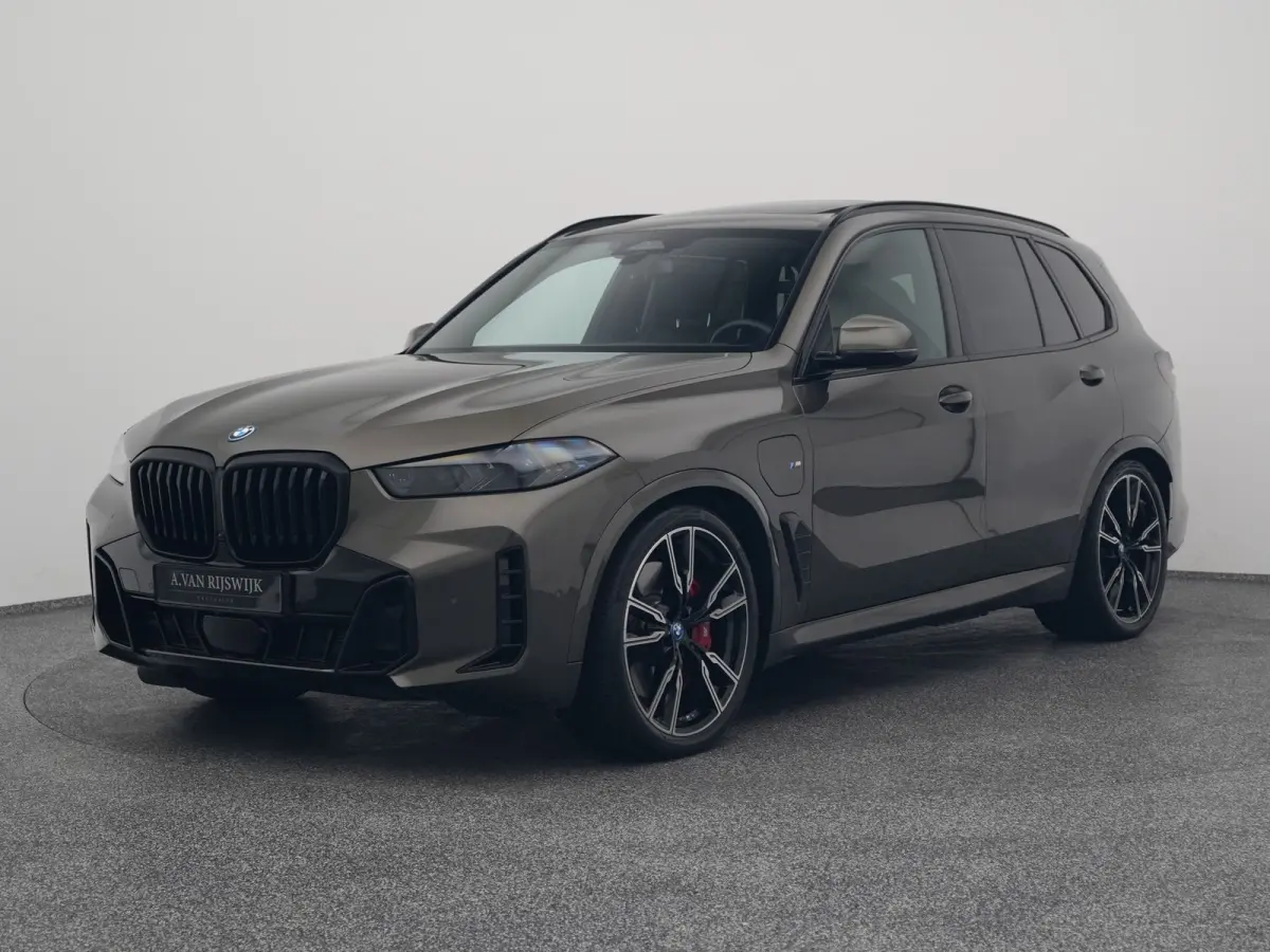 xDrive50e M-Sport | PANO | CAMERA | LUCHTVERING | STOELVERW.