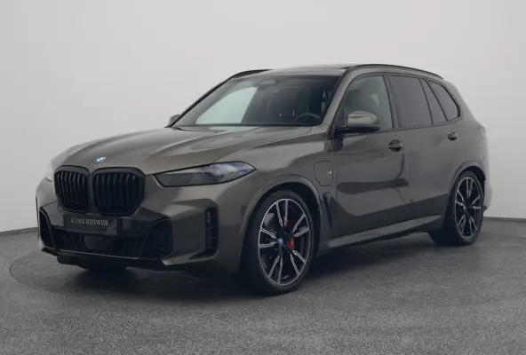 xDrive50e M-Sport | PANO | CAMERA | LUCHTVERING | STOELVERW.