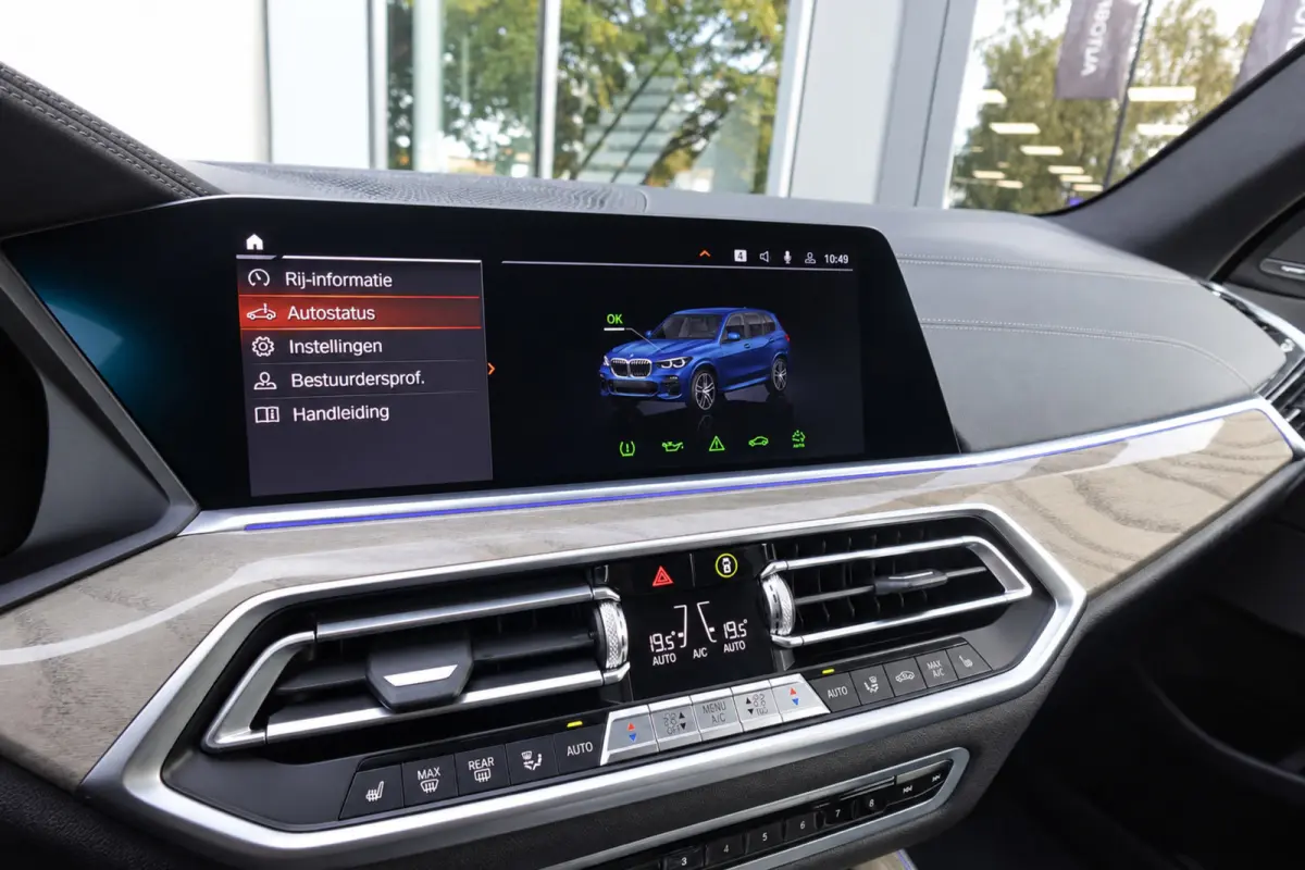 XDrive30d Executive PANO LASER MASSAGE