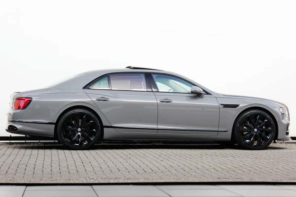 2.9 V6 Hybrid | Blackline | Touring | Mulliner Driving Spec | B&O | Pano