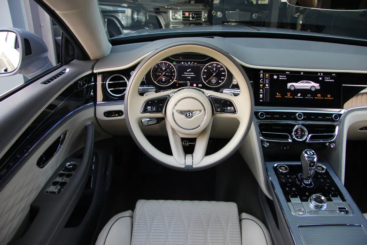 2.9 V6 Hybrid | Blackline | Touring | Mulliner Driving Spec | B&O | Pano