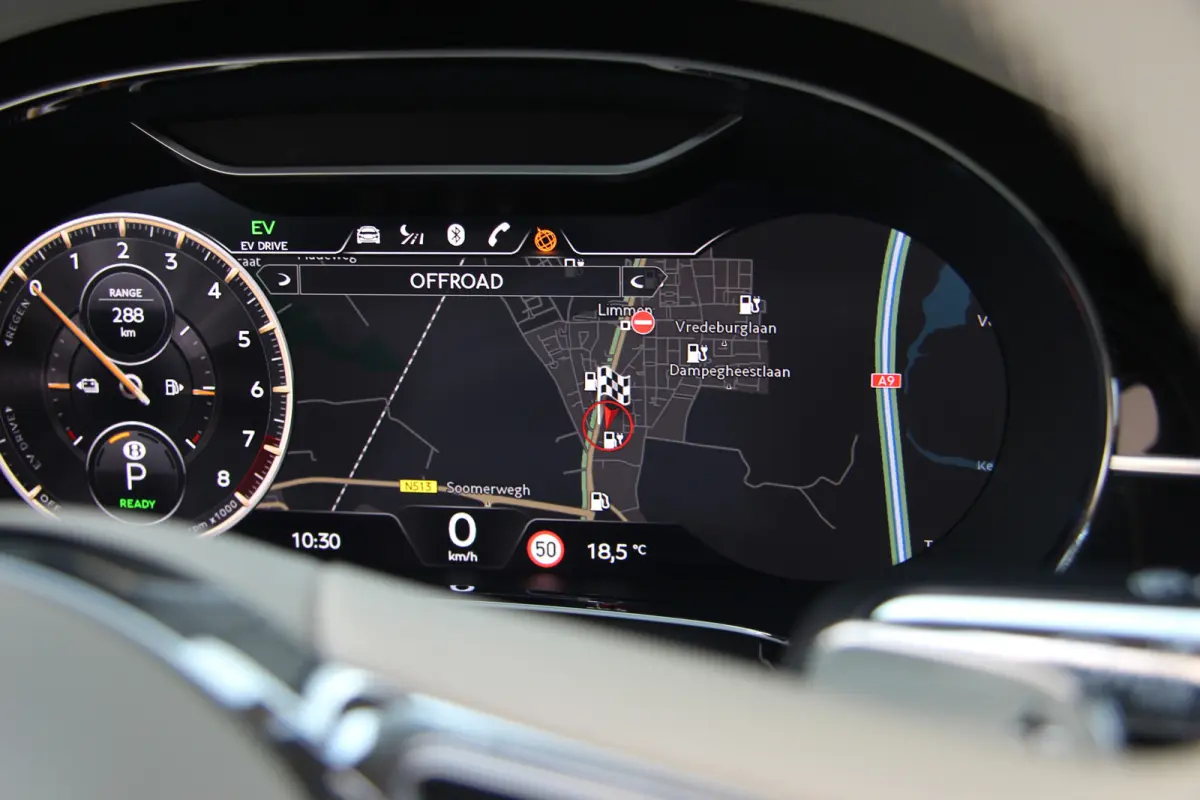 2.9 V6 Hybrid | Blackline | Touring | Mulliner Driving Spec | B&O | Pano
