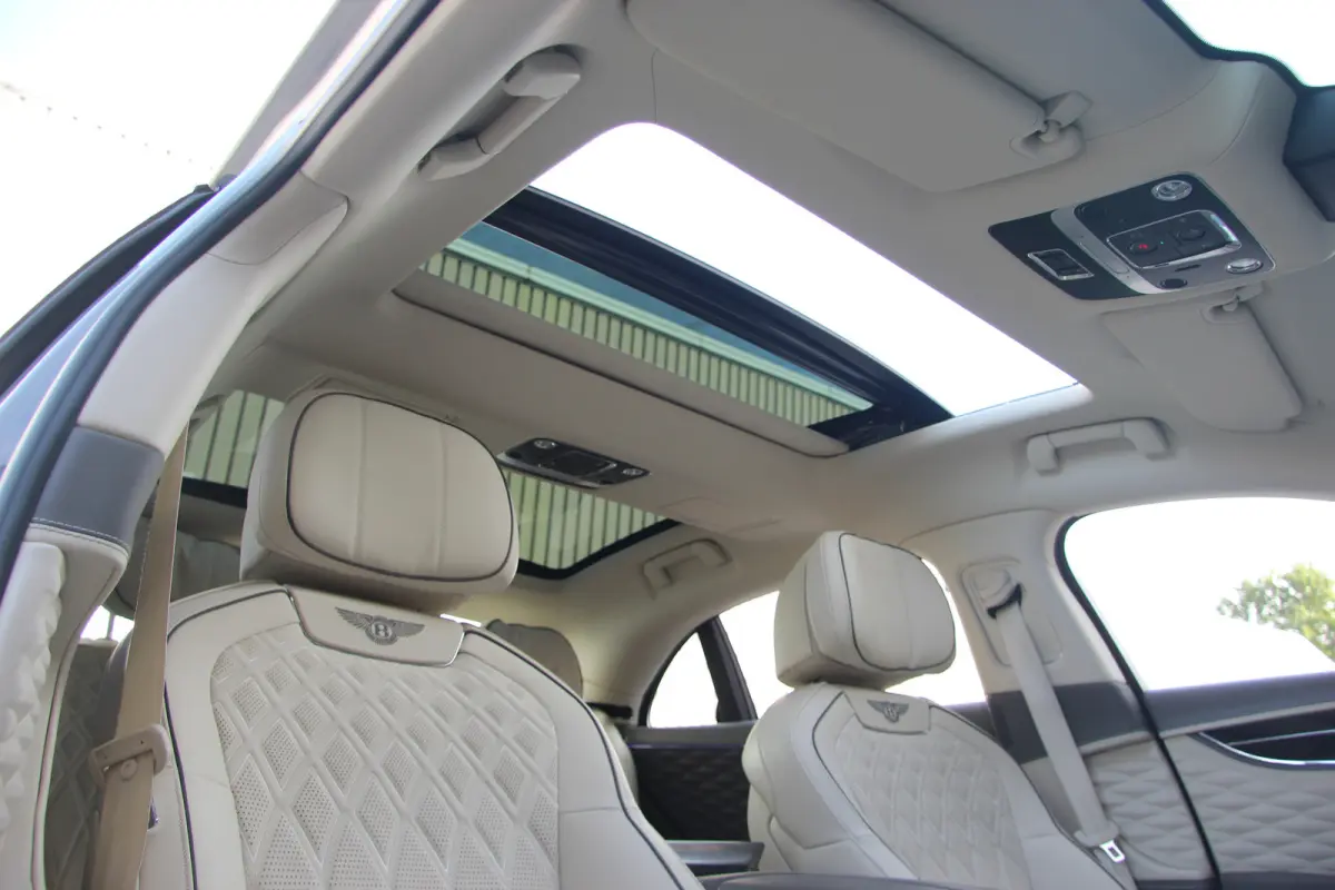 2.9 V6 Hybrid | Blackline | Touring | Mulliner Driving Spec | B&O | Pano