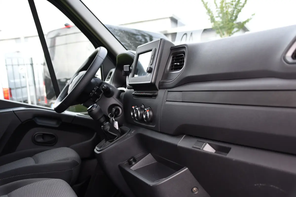 T35 2.3 dCi 150 L3H2 PB Edition Cruise, Sensoren, 150pk, Multimedia, LED, Betimmering, Uniek!