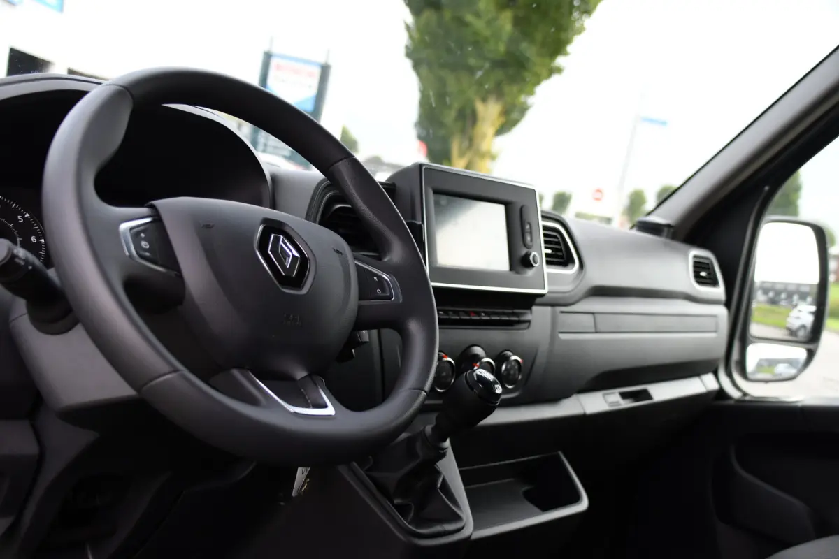 T35 2.3 dCi 150 L3H2 PB Edition Cruise, Sensoren, 150pk, Multimedia, LED, Betimmering, Uniek!