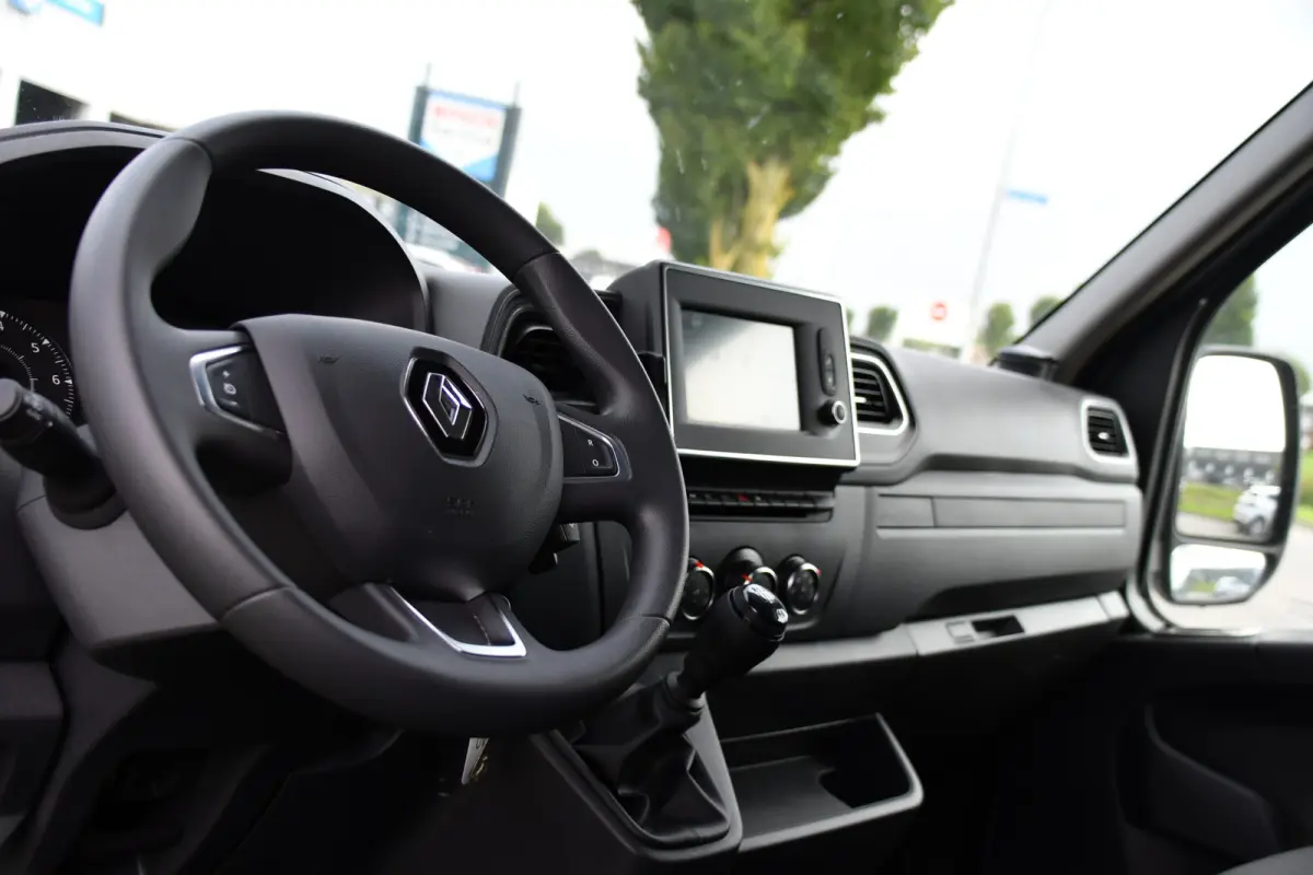 T35 2.3 dCi 150 L3H2 PB Edition Cruise, Sensoren, 150pk, Multimedia, LED, Betimmering, Uniek!